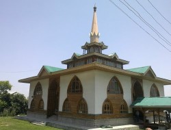 Baba-Reshi-Shrine